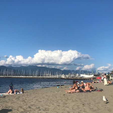 Heart Of Kitsilano Area,5 Mins Walk To Kits Beach,No Share With Other People Stay 밴쿠버 외부 사진